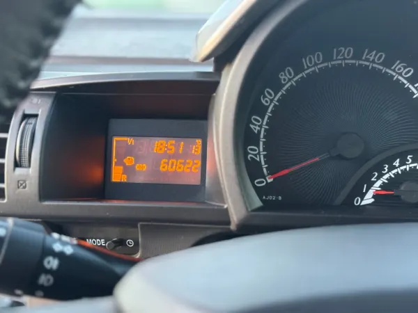 Toyota iQ 1.33 VVT-i 2 NAVI+Bluetooth 11