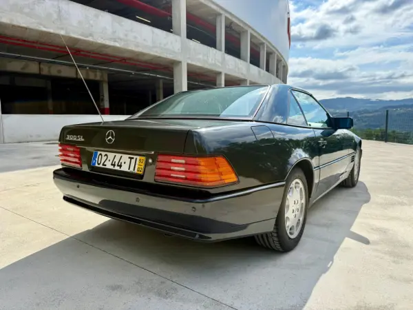 Mercedes-Benz SL 300 27