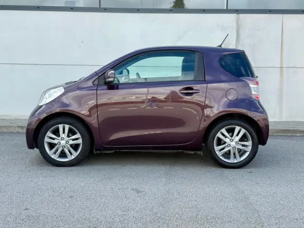 Toyota iQ 1.33 VVT-i 2 MultiDrive EP+NAVI+Bluetooth 3