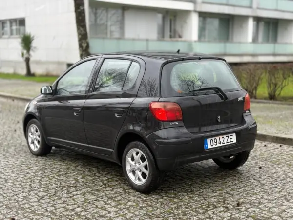 Toyota Yaris 1.0 Sol AC 2