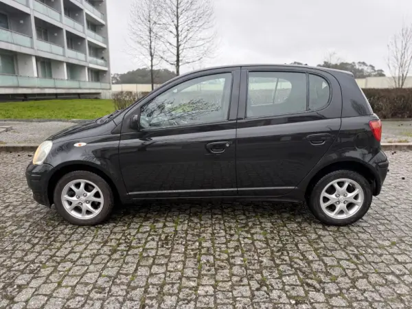 Toyota Yaris 1.0 Sol AC 3