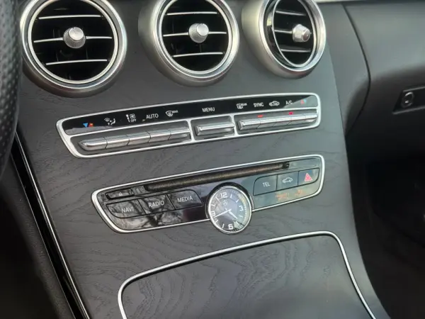 Mercedes-Benz C 220 d Cabrio 9G-Tronic AMG Line 18