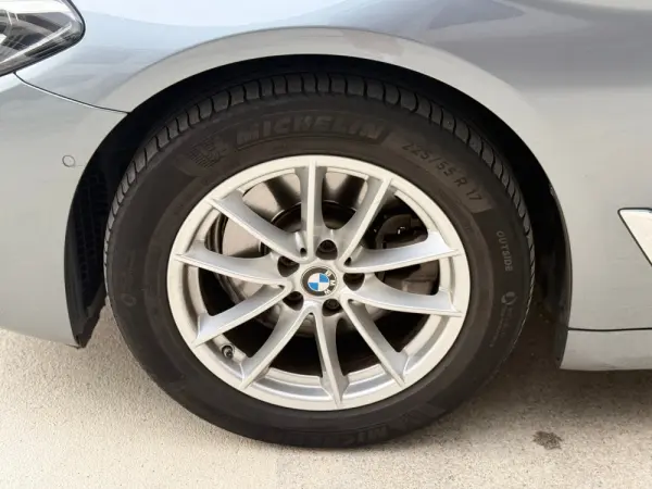 BMW 520 d Line Luxury Auto 10