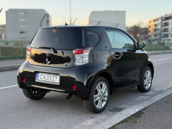 Toyota iQ 1.33 VVT-i 2 NAVI+Bluetooth 4