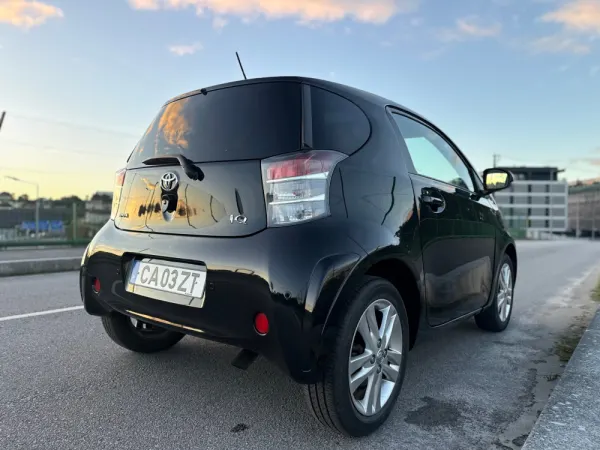 Toyota iQ 1.33 VVT-i 2 NAVI+Bluetooth 19