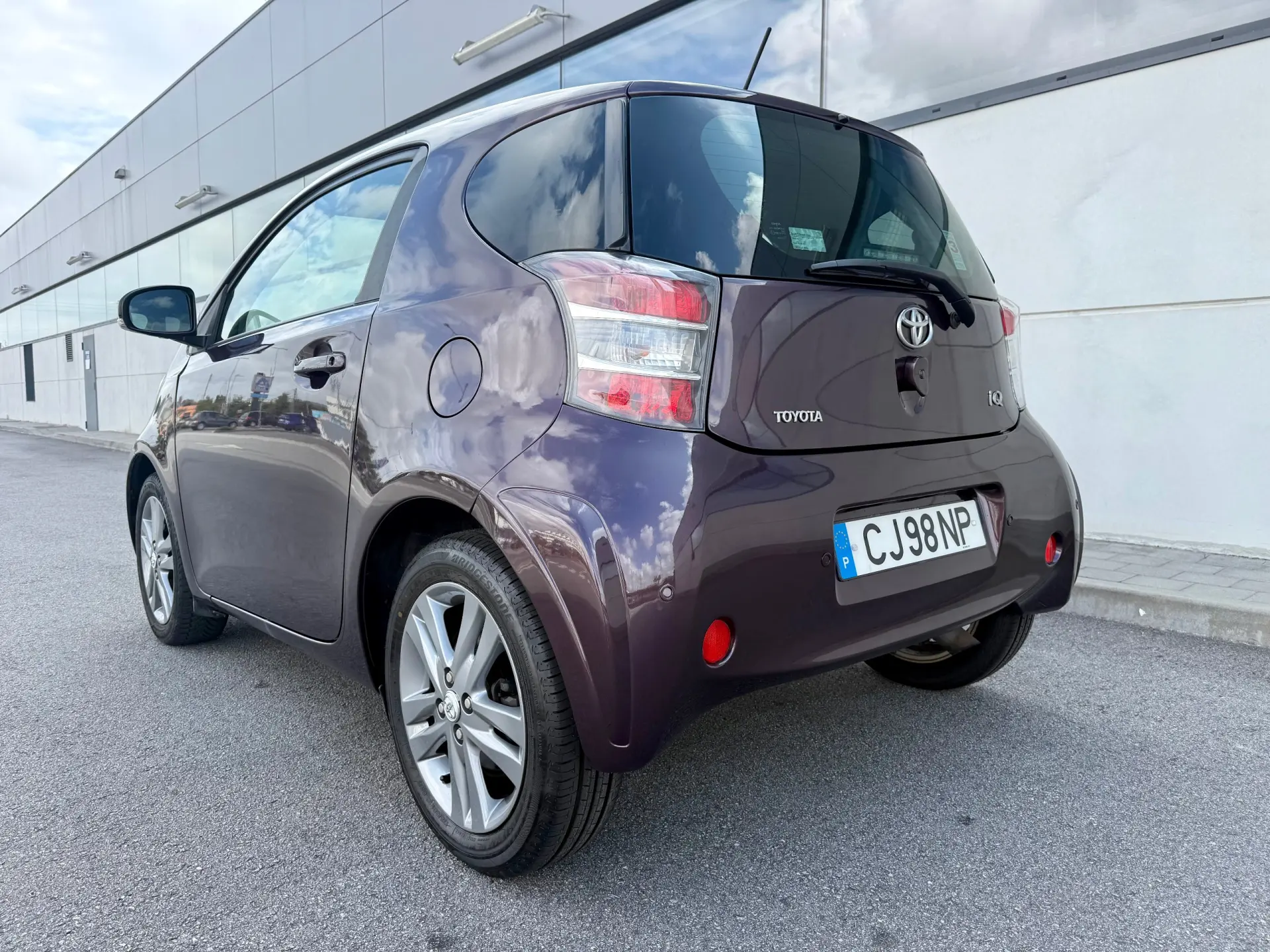 Toyota iQ 1.33 VVT-i 2 MultiDrive EP+NAVI+Bluetooth 6