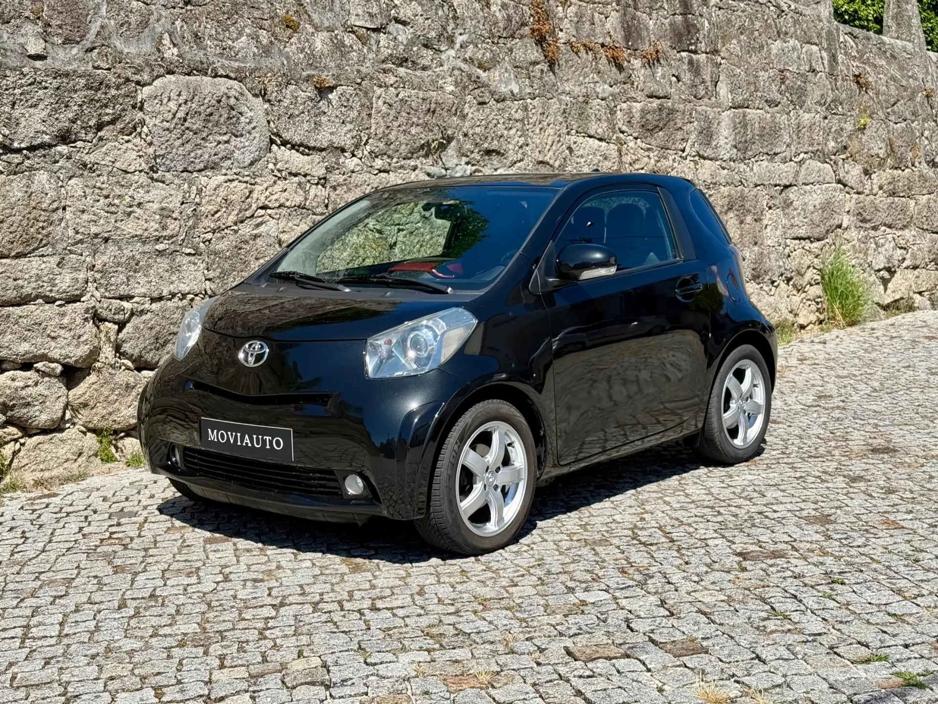 Toyota iQ 1.33 VVT-i 2 MultiDrive EP+NAVI+Bluetooth 1