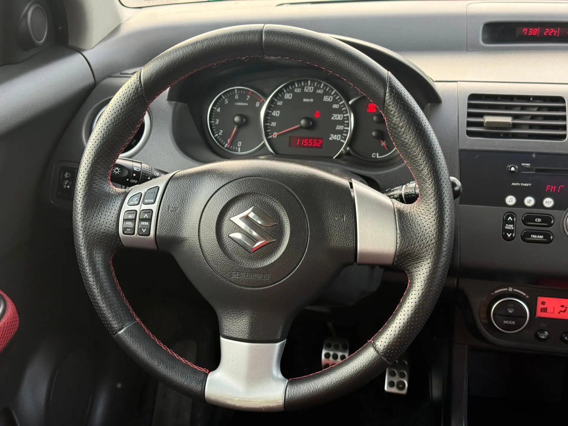 Suzuki Swift 1.6 VVT Sport 11
