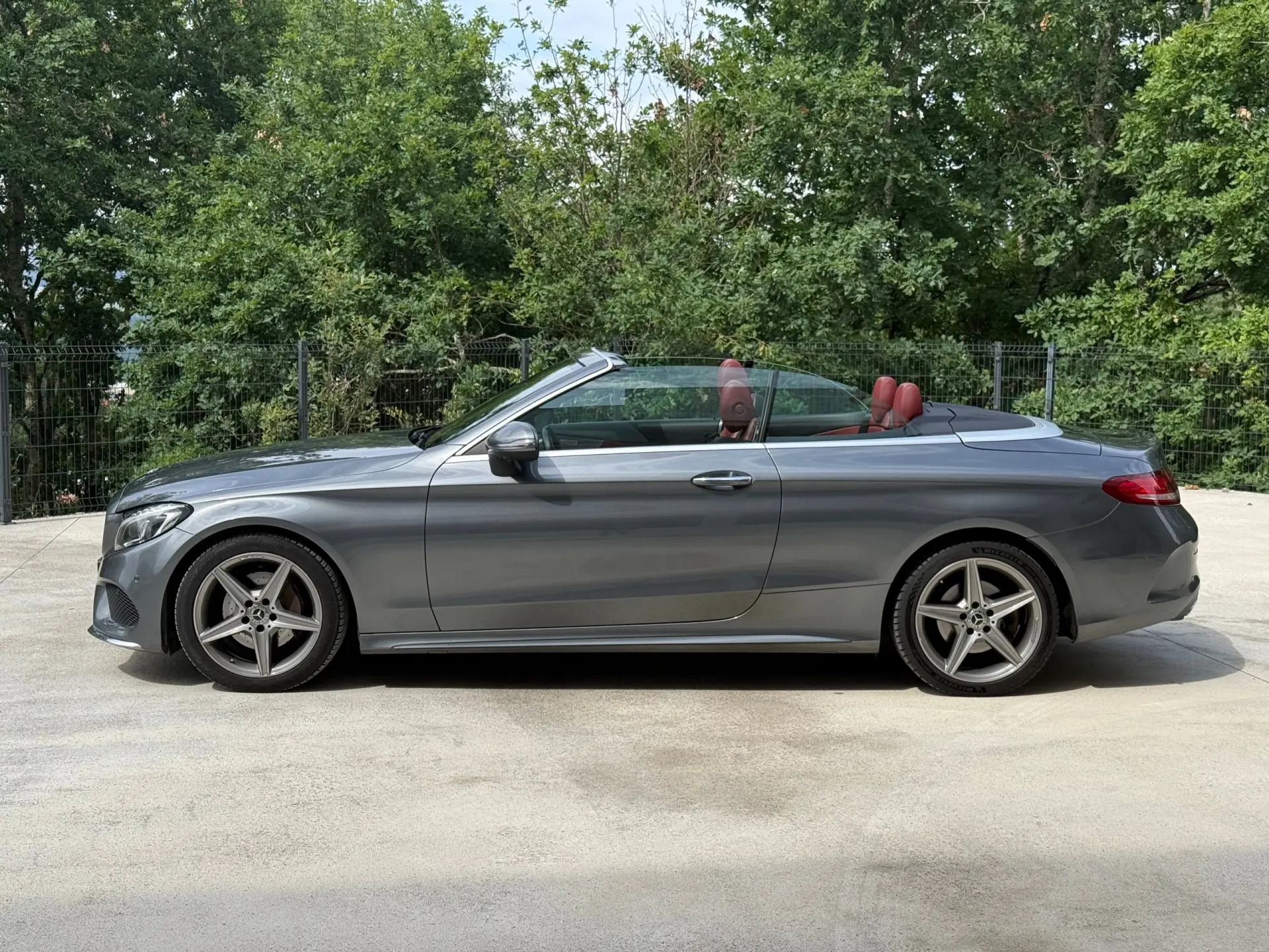 Mercedes-Benz C 220 d Cabrio 9G-Tronic AMG Line 11