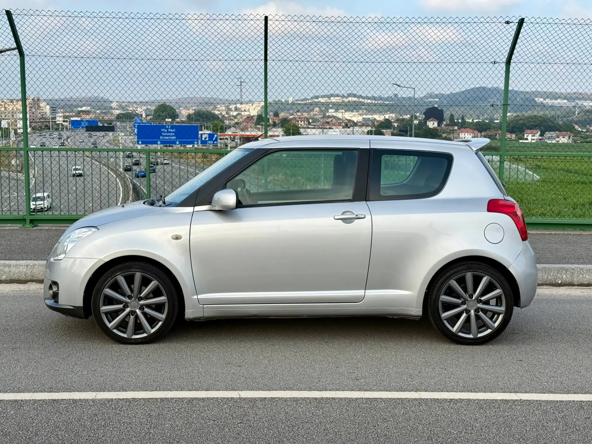 Suzuki Swift 1.6 VVT Sport 3