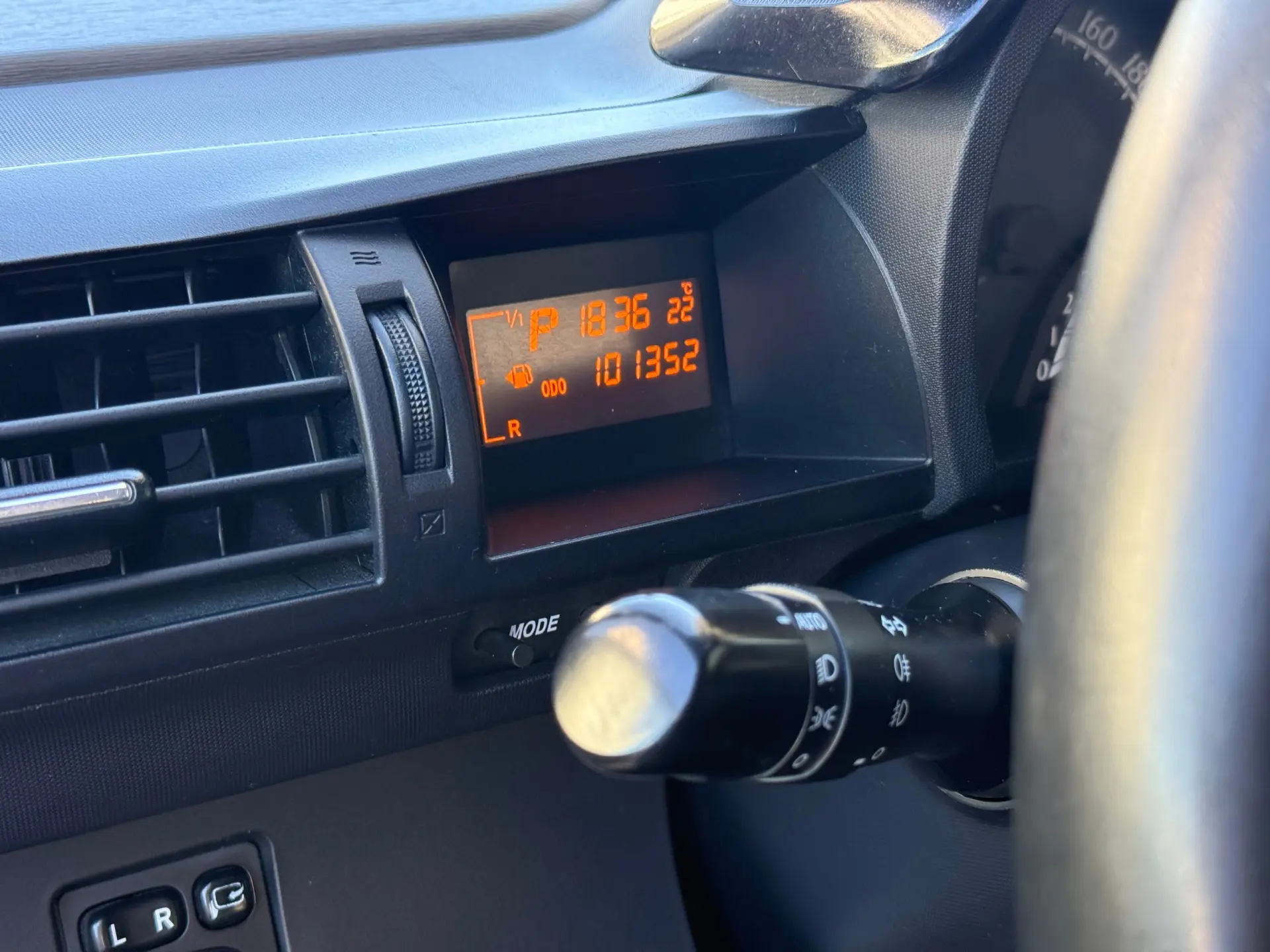 Toyota iQ 1.33 VVT-i 2 MultiDrive EP+NAVI+Bluetooth 14