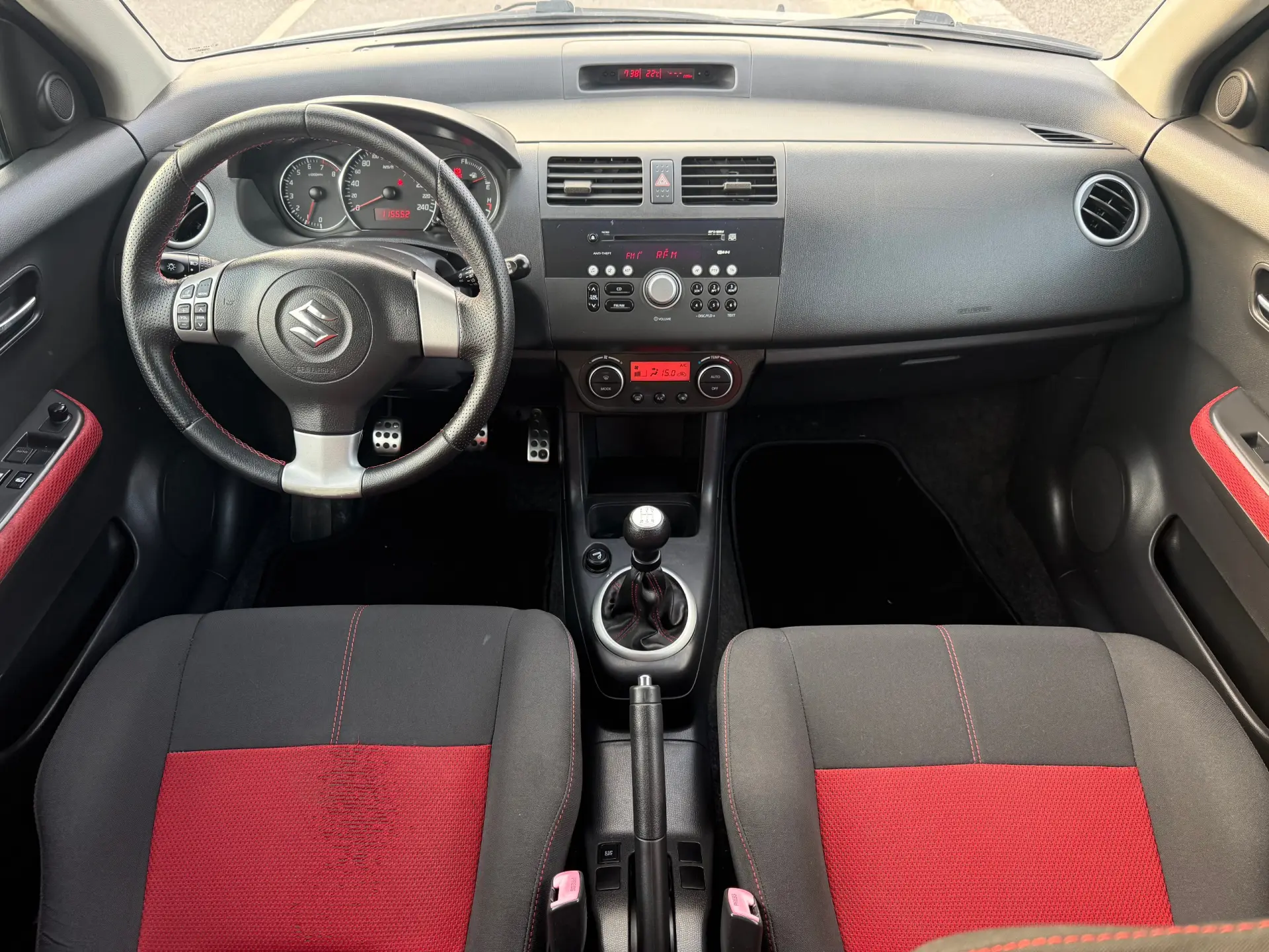 Suzuki Swift 1.6 VVT Sport 10