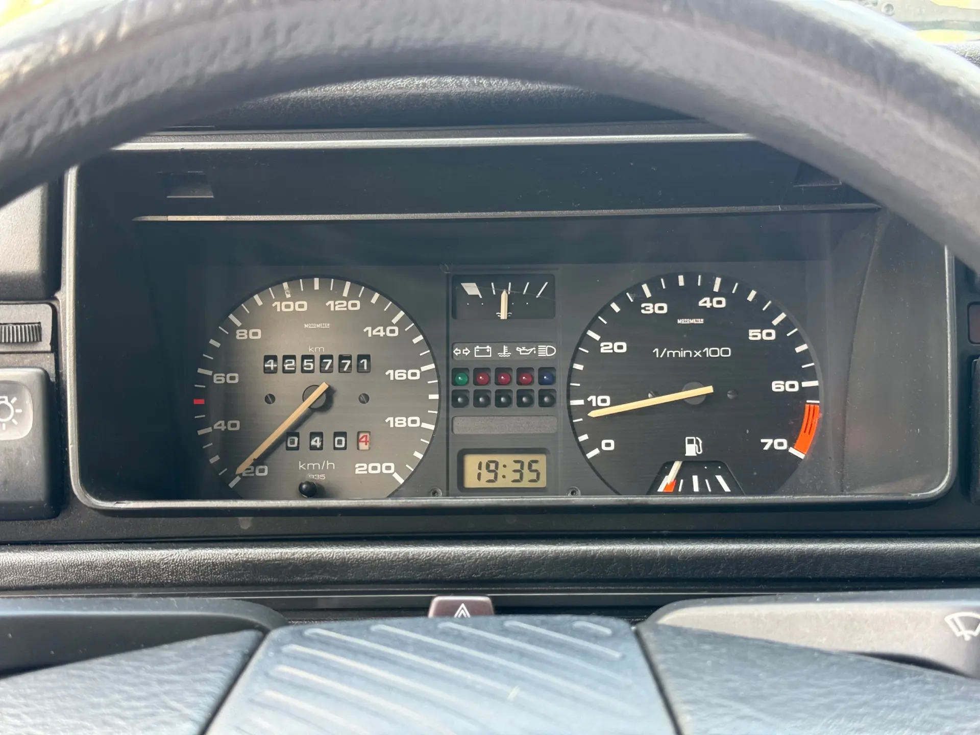 Volkswagen Golf 1.3 GL 10
