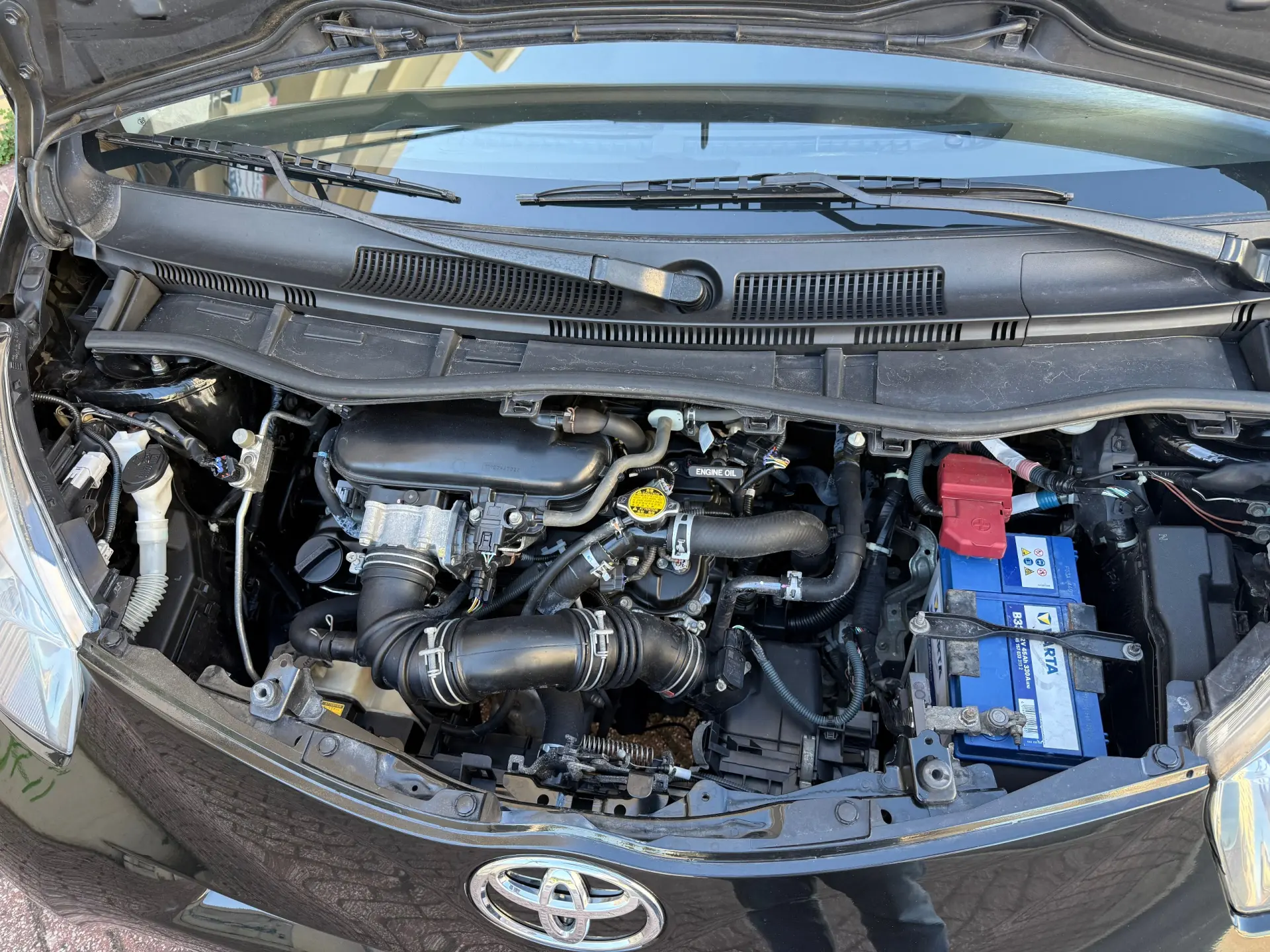Toyota iQ 1.33 VVT-i 2 MultiDrive EP+NAVI+Bluetooth 15