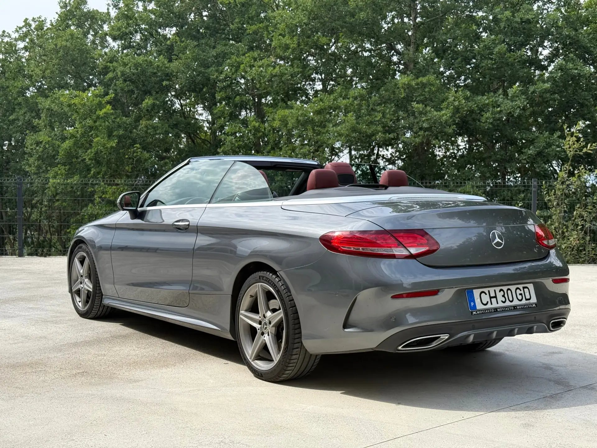 Mercedes-Benz C 220 d Cabrio 9G-Tronic AMG Line 12