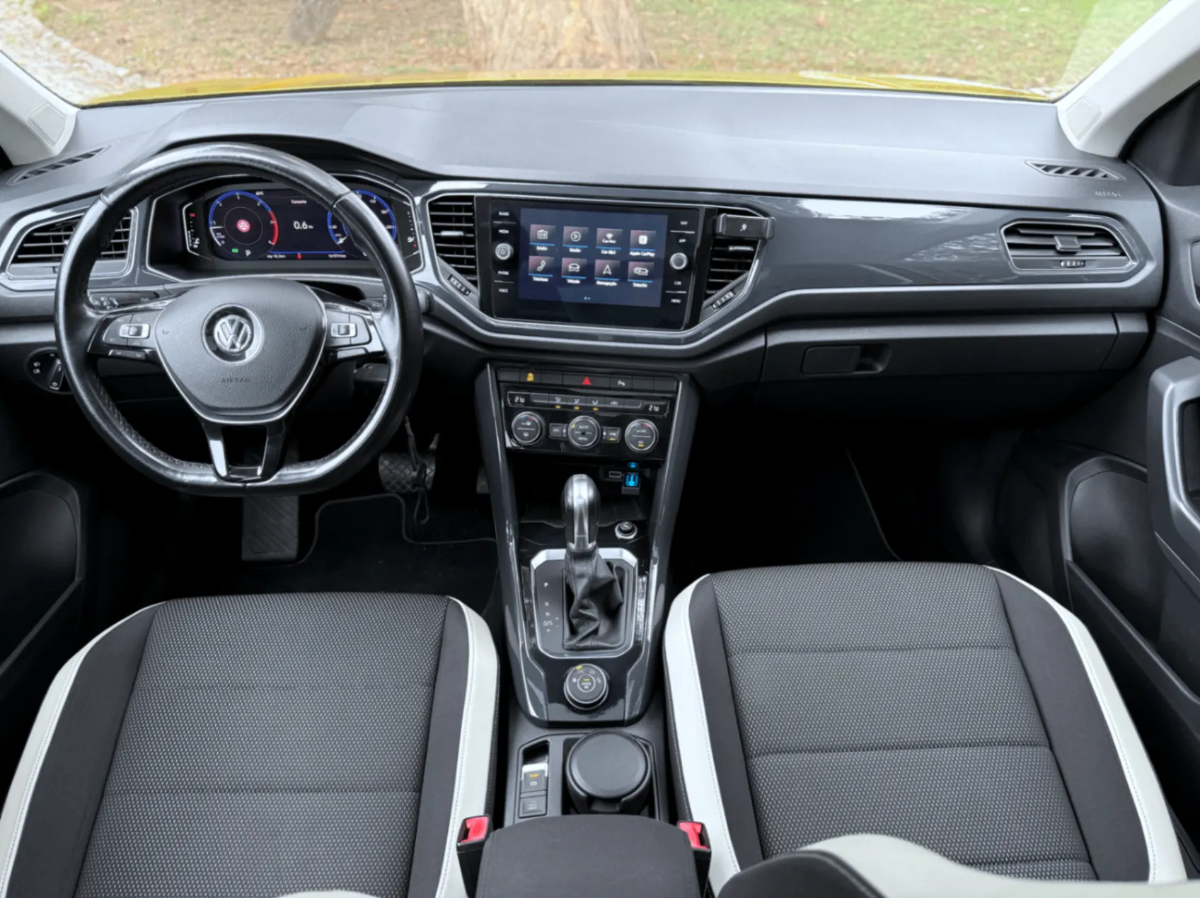 Volkswagen T-Roc 2.0 TDI Sport DSG 4Motion 16