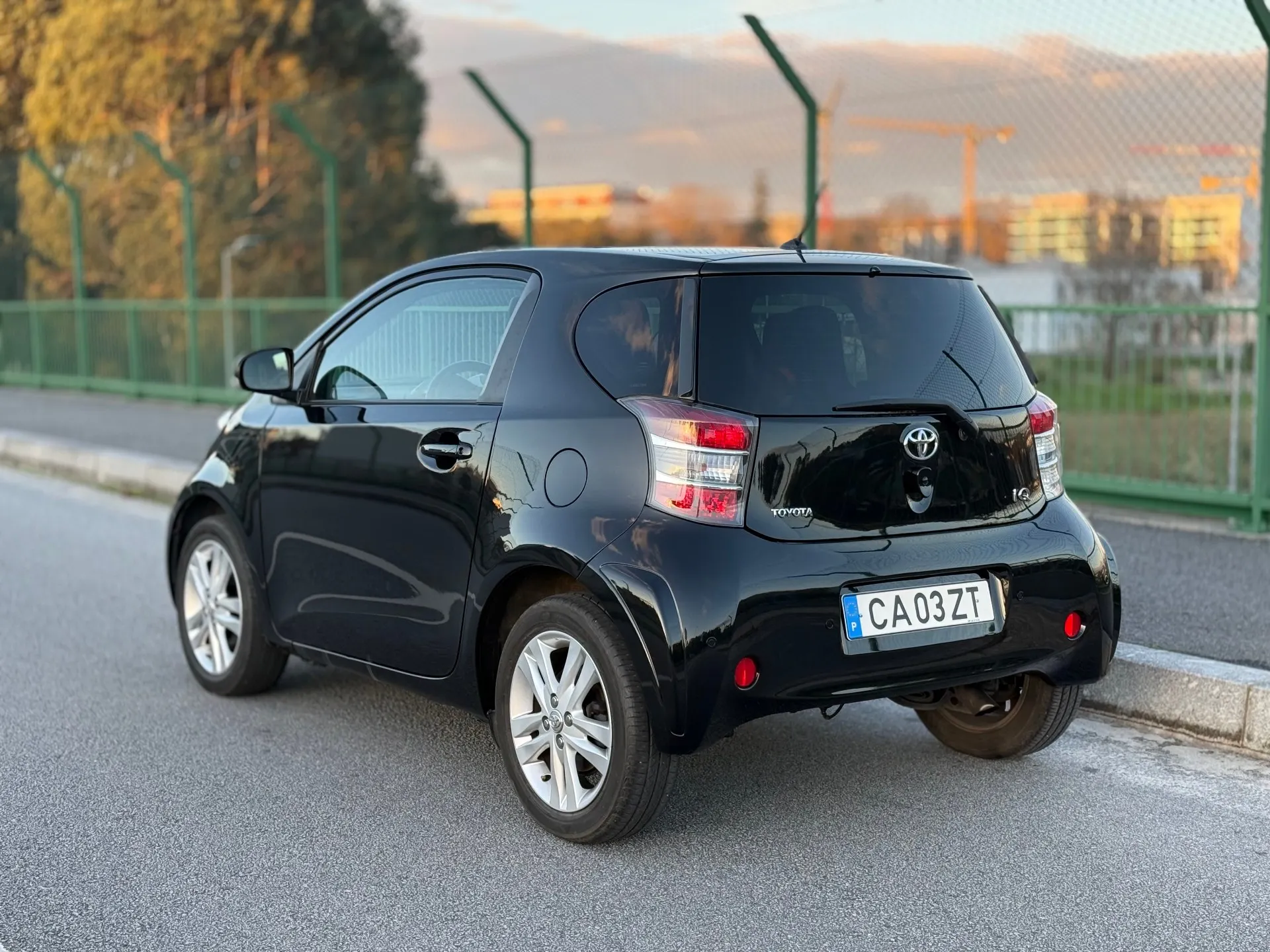 Toyota iQ 1.33 VVT-i 2 NAVI+Bluetooth 2