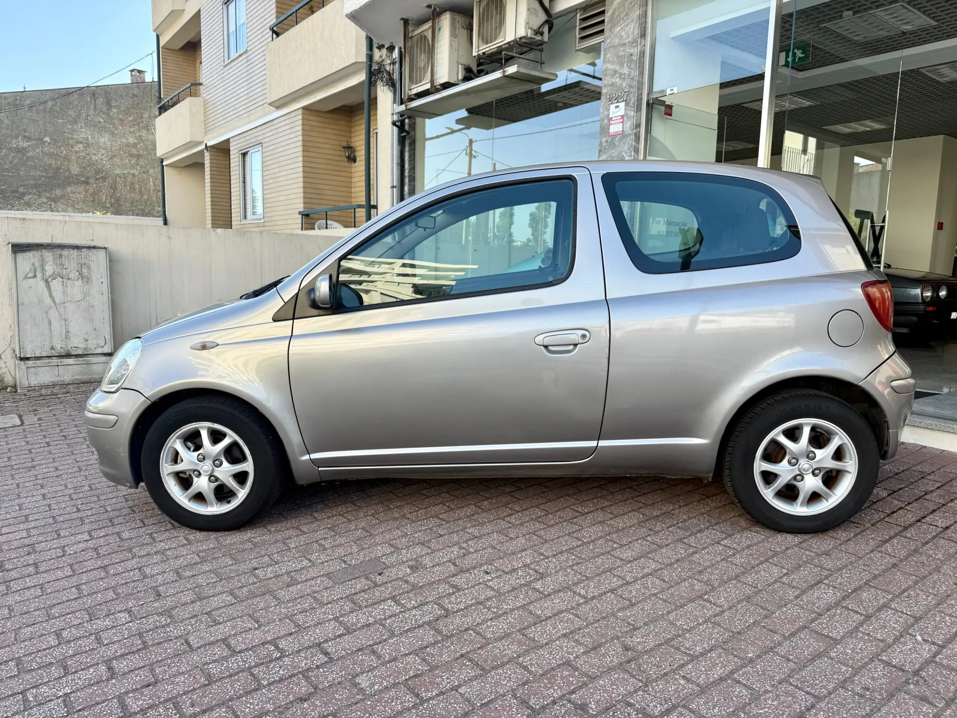 Toyota Yaris 1.0 Sol MMT AC 6