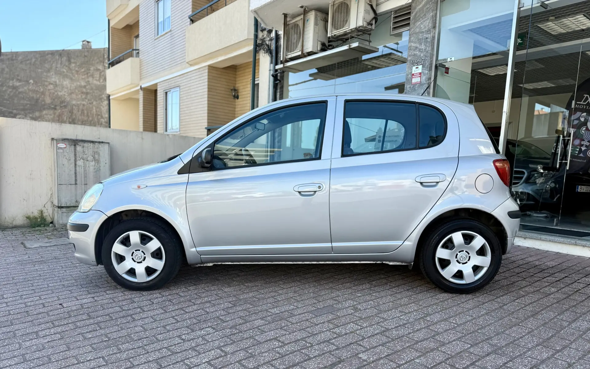 Toyota Yaris 1.0 Luna ABS+CD 3