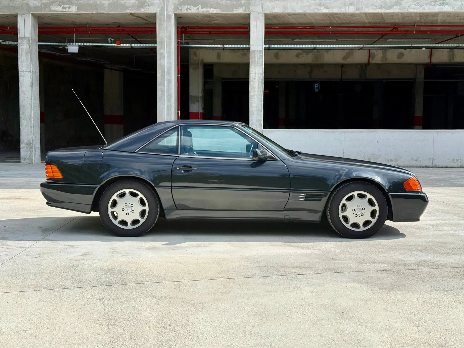 Mercedes-Benz SL 300 11