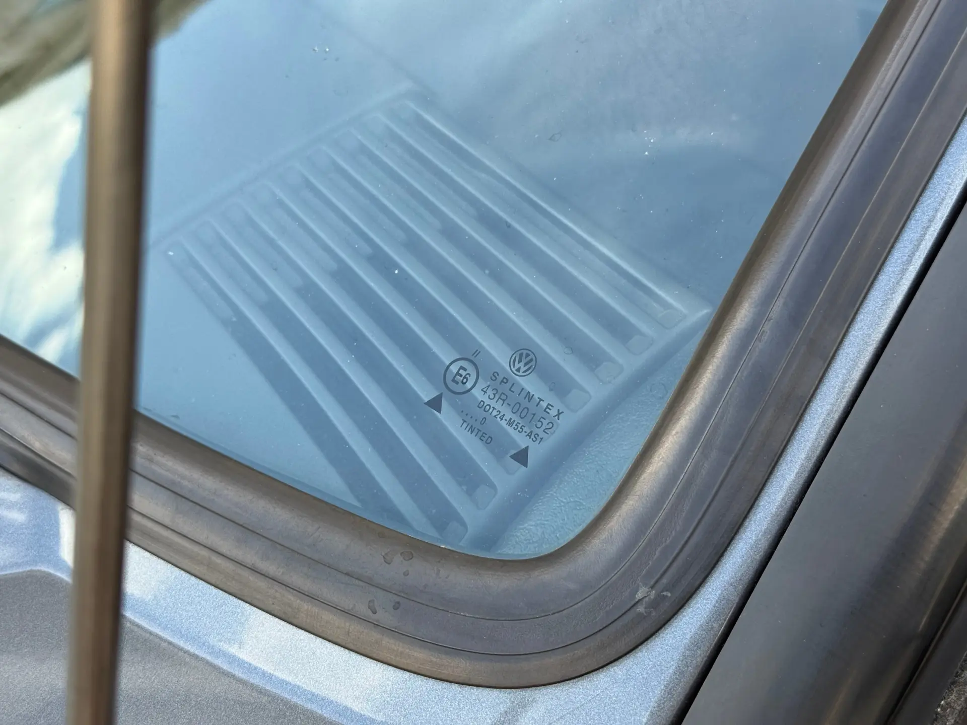 Volkswagen Golf 1.3 GL 23
