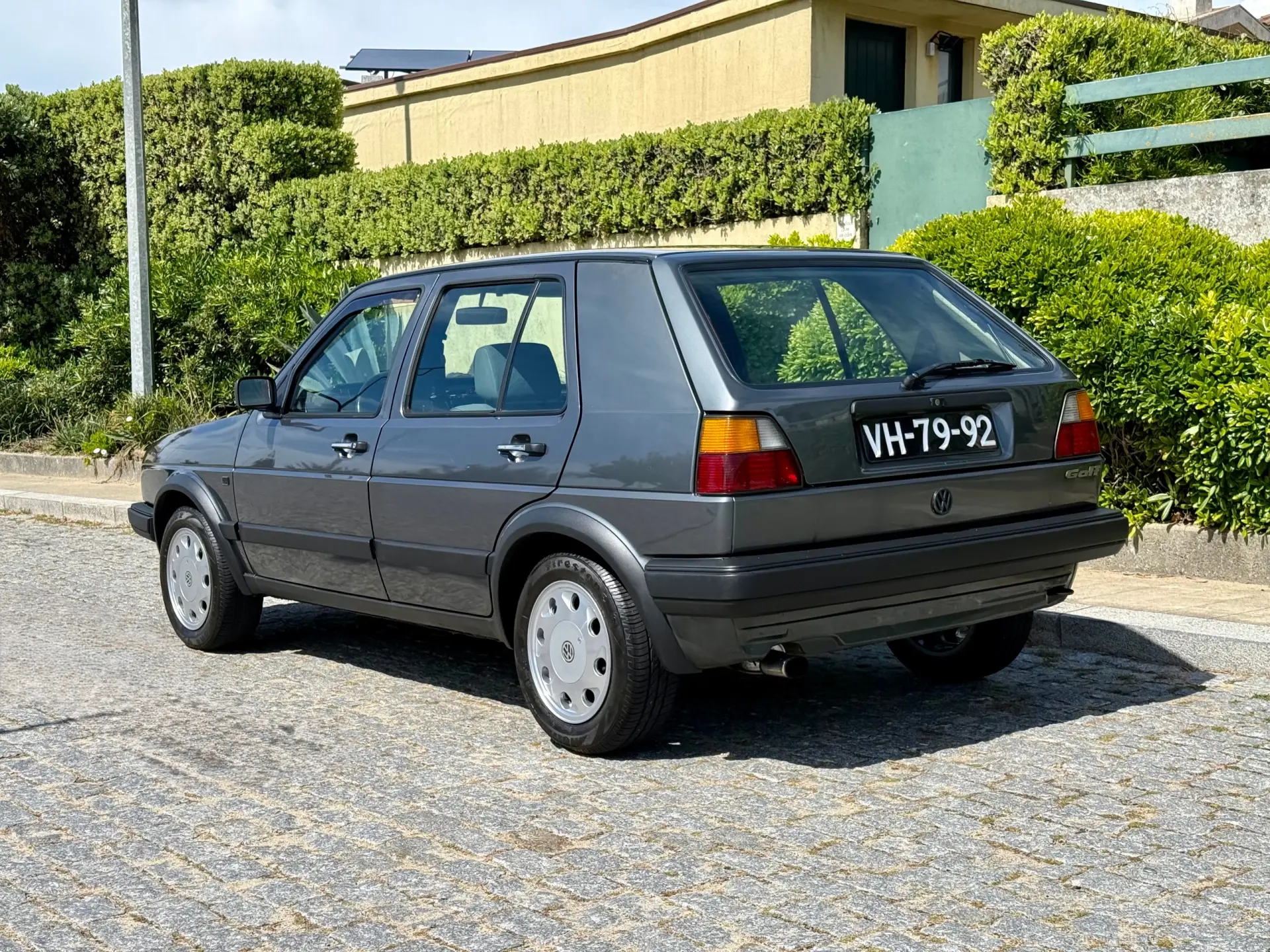 Volkswagen Golf 1.3 GL 3