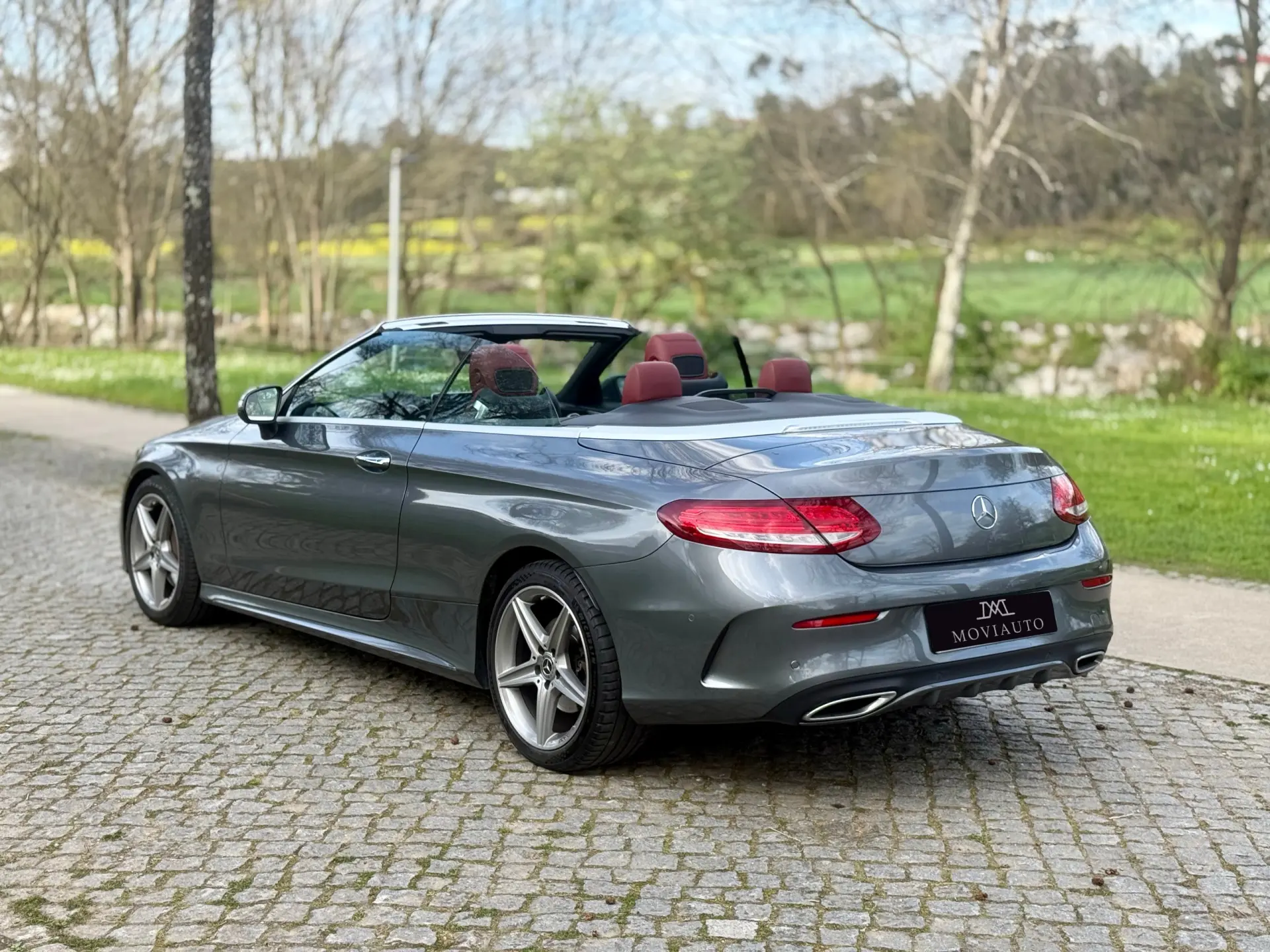Mercedes-Benz C 220 d Cabrio 9G-Tronic AMG Line 10