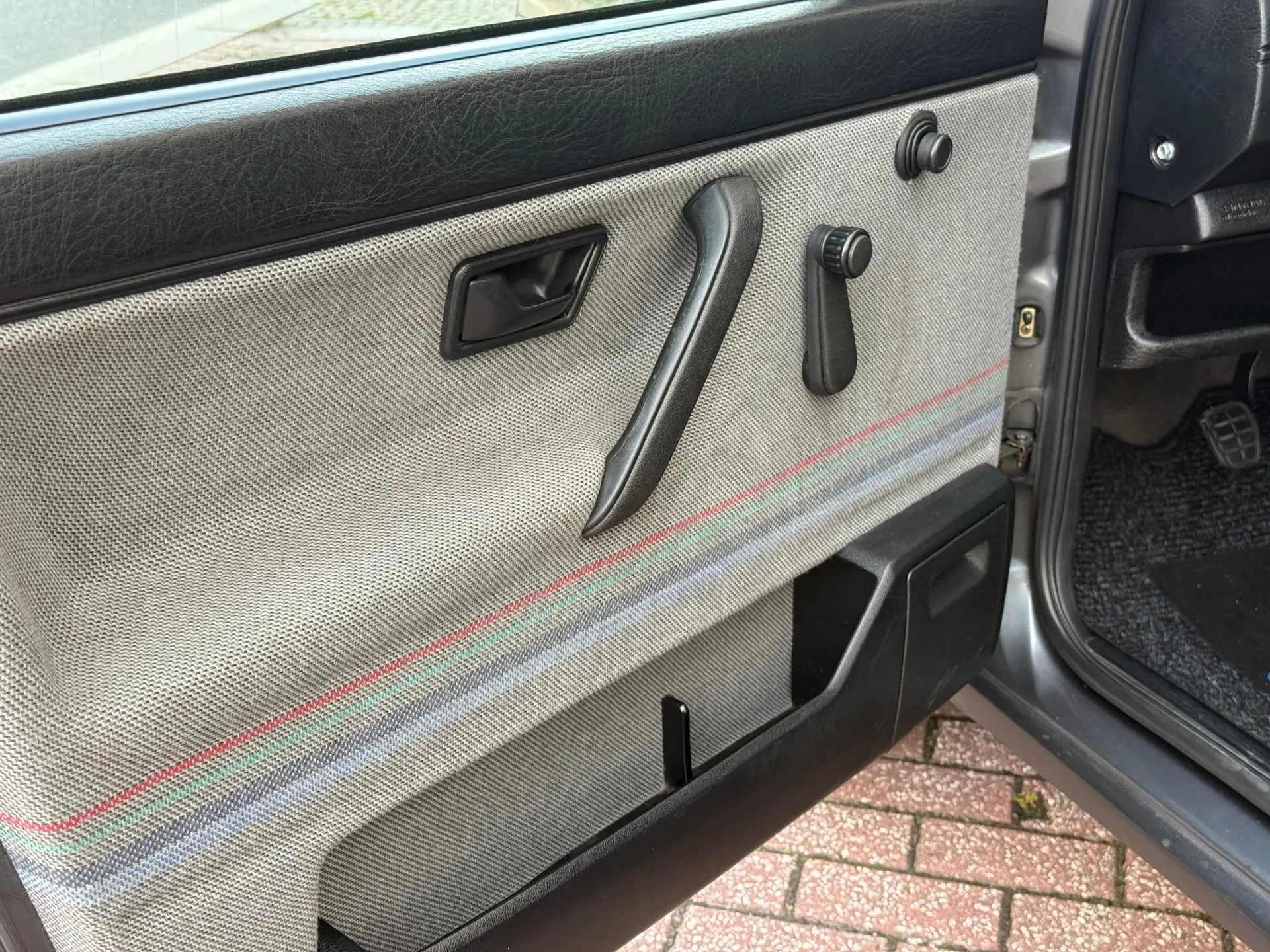 Volkswagen Golf 1.3 GL 14