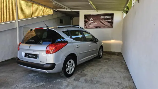 Peugeot 207 SW 1.4 VTi Sportium 19