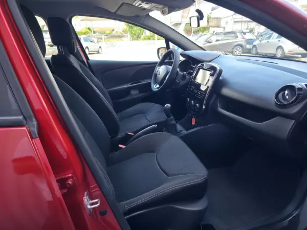 Renault Clio 0.9 TCE Dynamique S 25