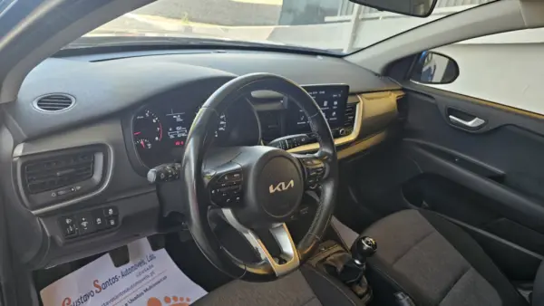 Kia Stonic 1.2 Dynamic 56
