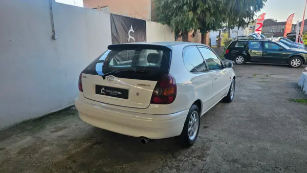 Toyota Corolla 2.0 D-4D Sol 11