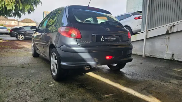 Peugeot 206 1.6 HDi XS 17