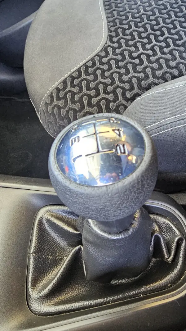 Citroen C3 1.4 HDi Airdream Exclusive 32