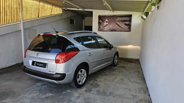 Peugeot 207 SW 1.4 VTi Sportium 15
