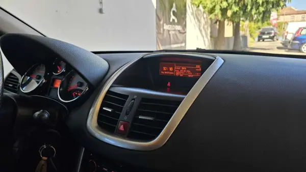 Peugeot 207 SW 1.4 VTi Sportium 30