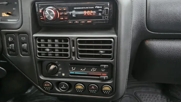 Peugeot 106 1.1 XR 23
