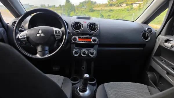 Mitsubishi Colt 1.3 Invite CA 40