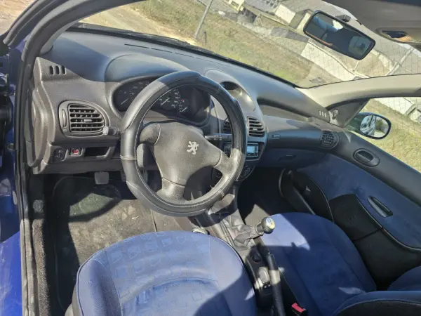 Peugeot 206 1.1 XR Présence 14