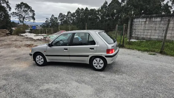 Peugeot 106 1.1 XR 14