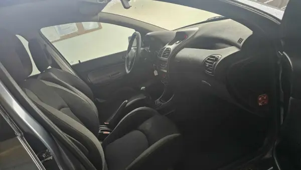 Peugeot 206 SW 1.4 16V XS 32