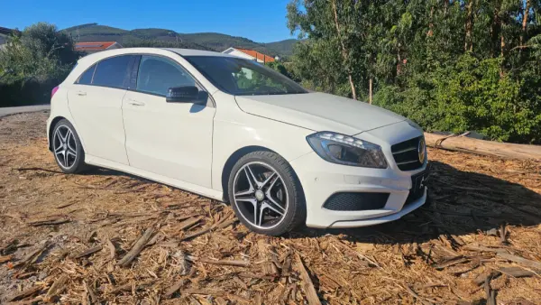 Mercedes-Benz A 180 d AMG Line 3
