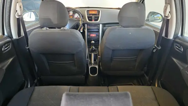 Peugeot 207 SW 1.4 VTi Sportium 29