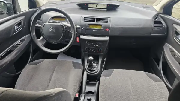 Citroen C4 1.4 16V SX 28