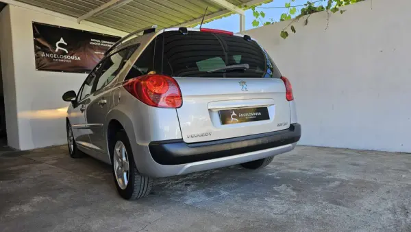 Peugeot 207 SW 1.4 VTi Sportium 17