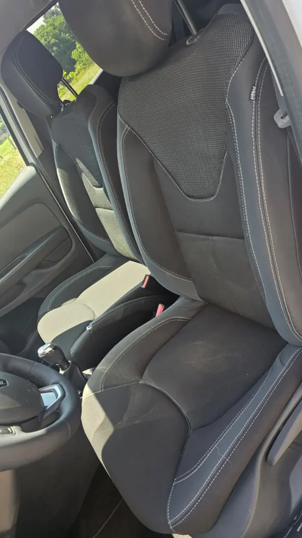 Renault Clio Sport Tourer 42