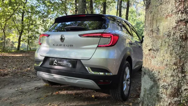Renault Captur 1.0 TCe Intens 11