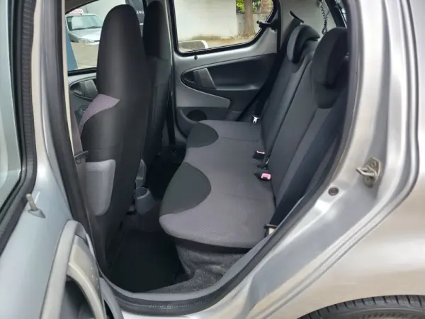 Toyota Aygo 1.0 Style Pack 26