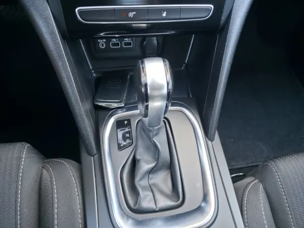 Renault Mégane Sport Tourer 1.5 Blue dCi Limited EDC 37