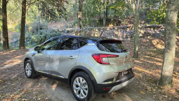 Renault Captur 1.0 TCe Intens 17
